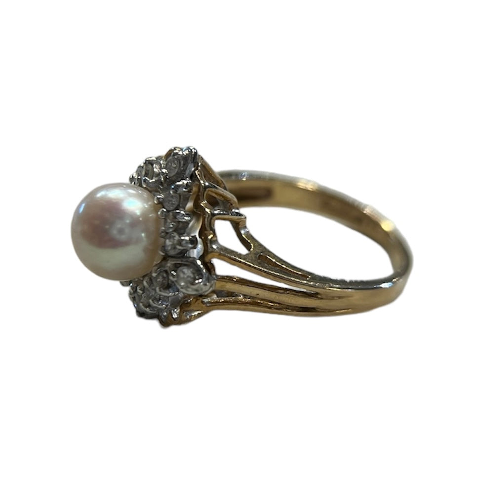 Pearl Diamond Ring