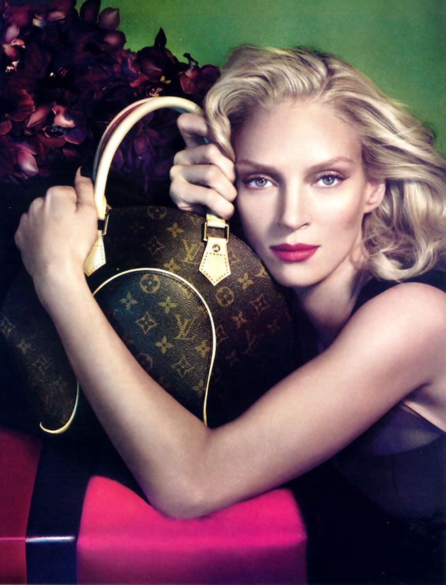 Blonde girl with Louis Vuitton bag, pivapao