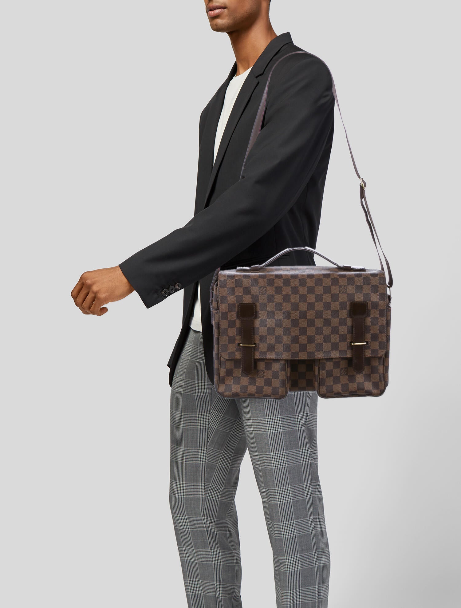 Louis Vuitton Damier Ebene Broadway Messenger Bag - Luggage & Travelling  Accessories - Costume & Dressing Accessories