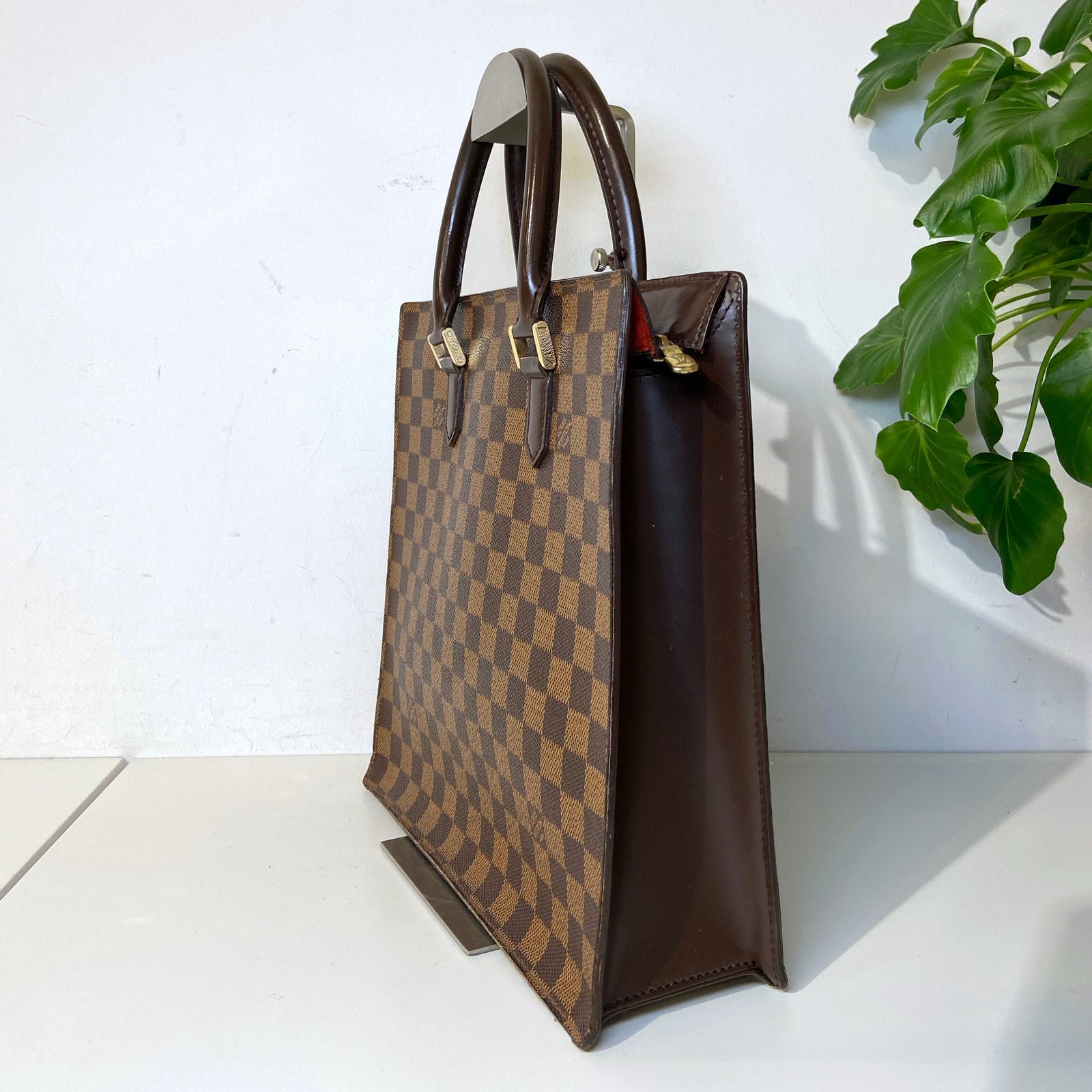 Louis Vuitton Damier Canvas Venice Sac Plat Bag